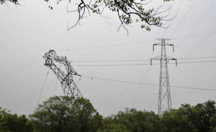輸電線路桿塔傾斜在線監(jiān)測，做好輸電鐵塔“監(jiān)管員”